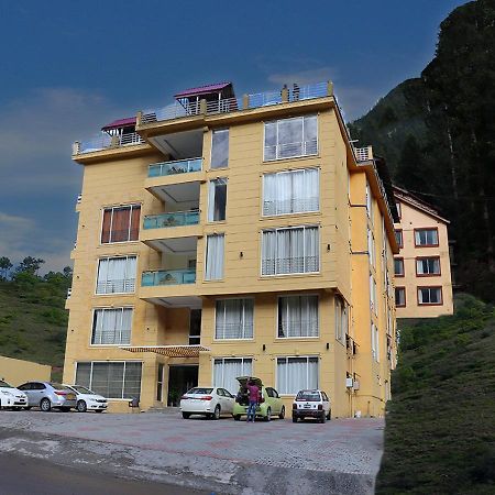 Manila Heights Hotel Naran Ngoại thất bức ảnh