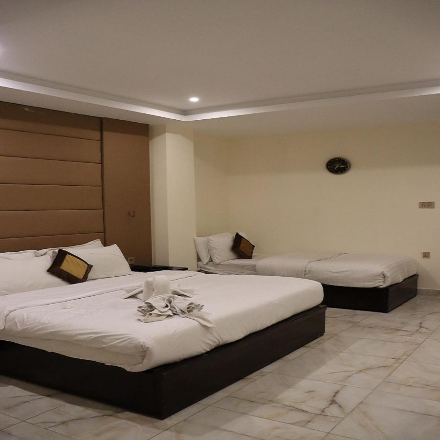 Manila Heights Hotel Naran Ngoại thất bức ảnh