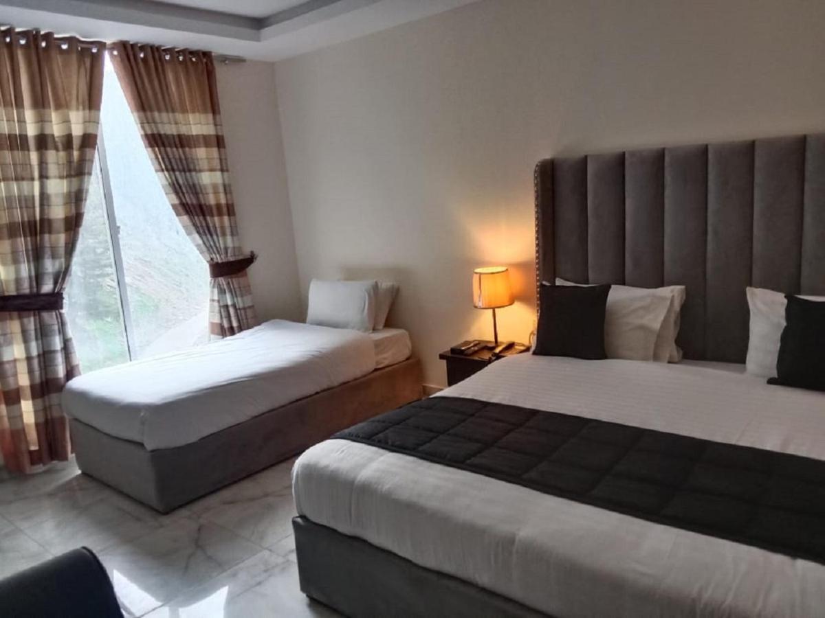 Manila Heights Hotel Naran Ngoại thất bức ảnh