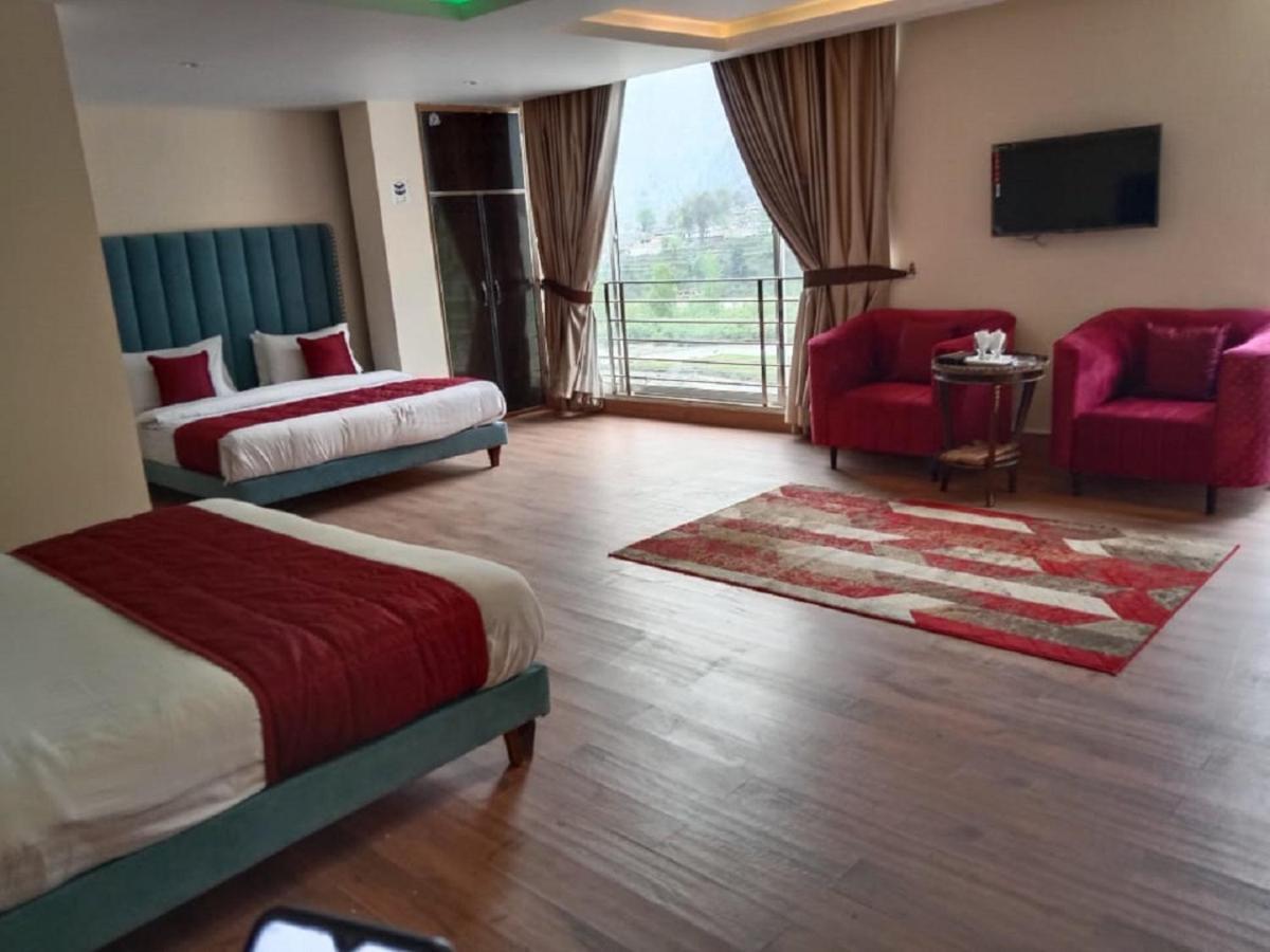 Manila Heights Hotel Naran Ngoại thất bức ảnh