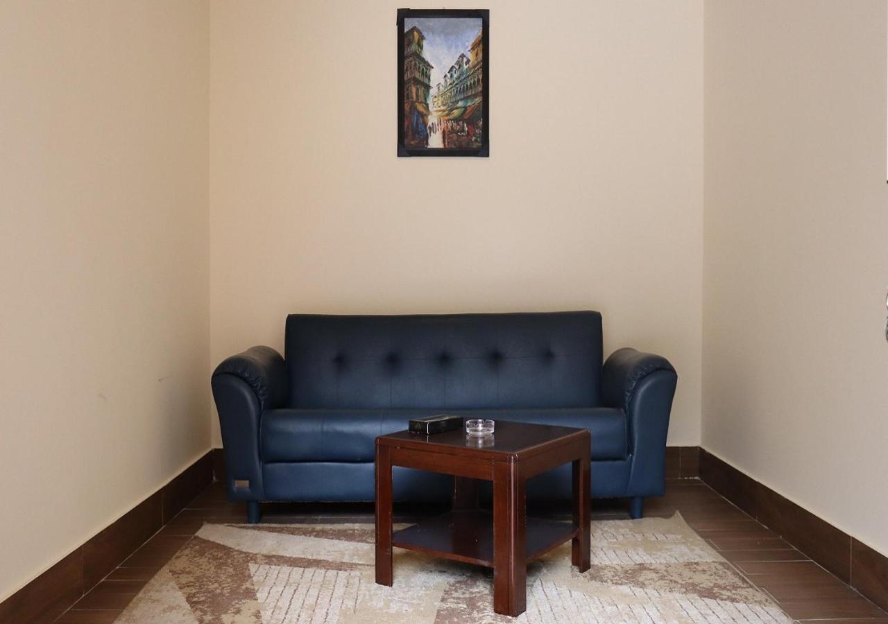 Manila Heights Hotel Naran Ngoại thất bức ảnh
